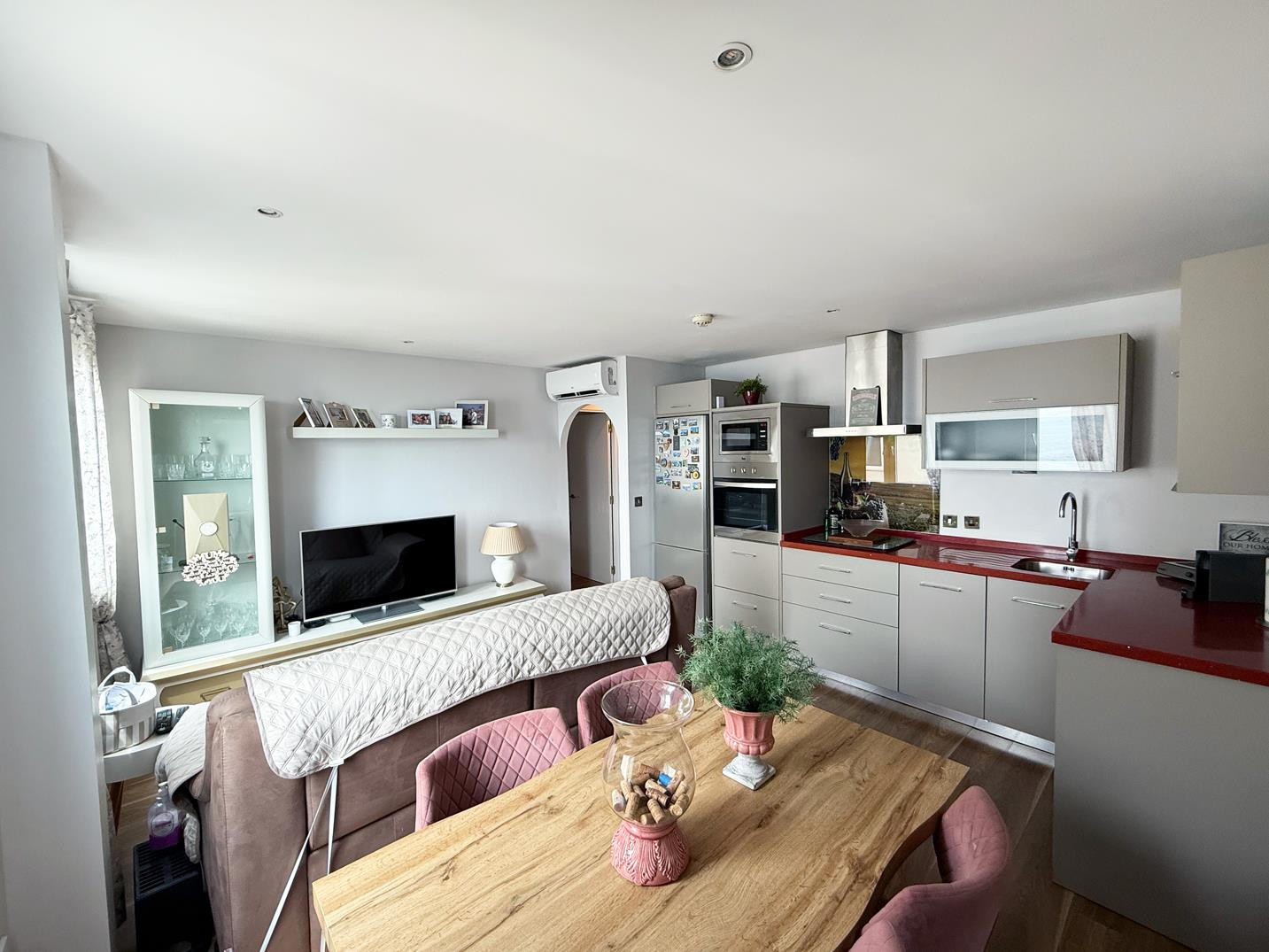 Image of Apartment - 2 Bedrooms - 1 Bathrooms for Sale in Cumberland Terraces-Gibraltar, Image 2